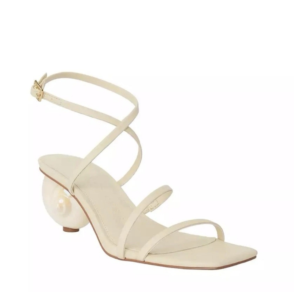 Size 8.5 Katy Perry The maritime strappy sandal chalk Shell Beach Summer Shoe